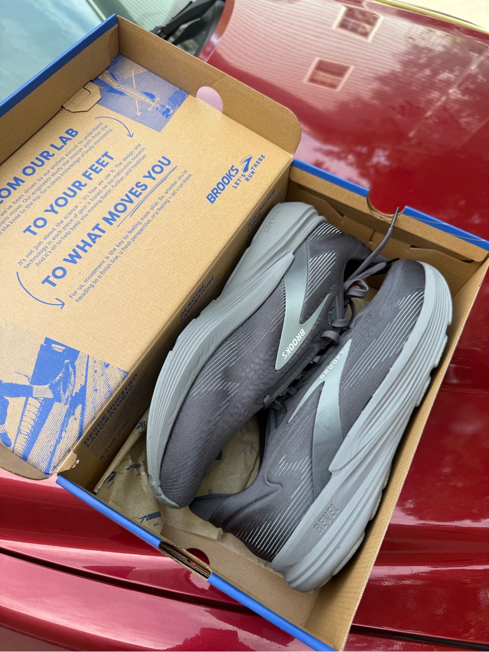 Brooks Men's Gray Running Shoes - 13